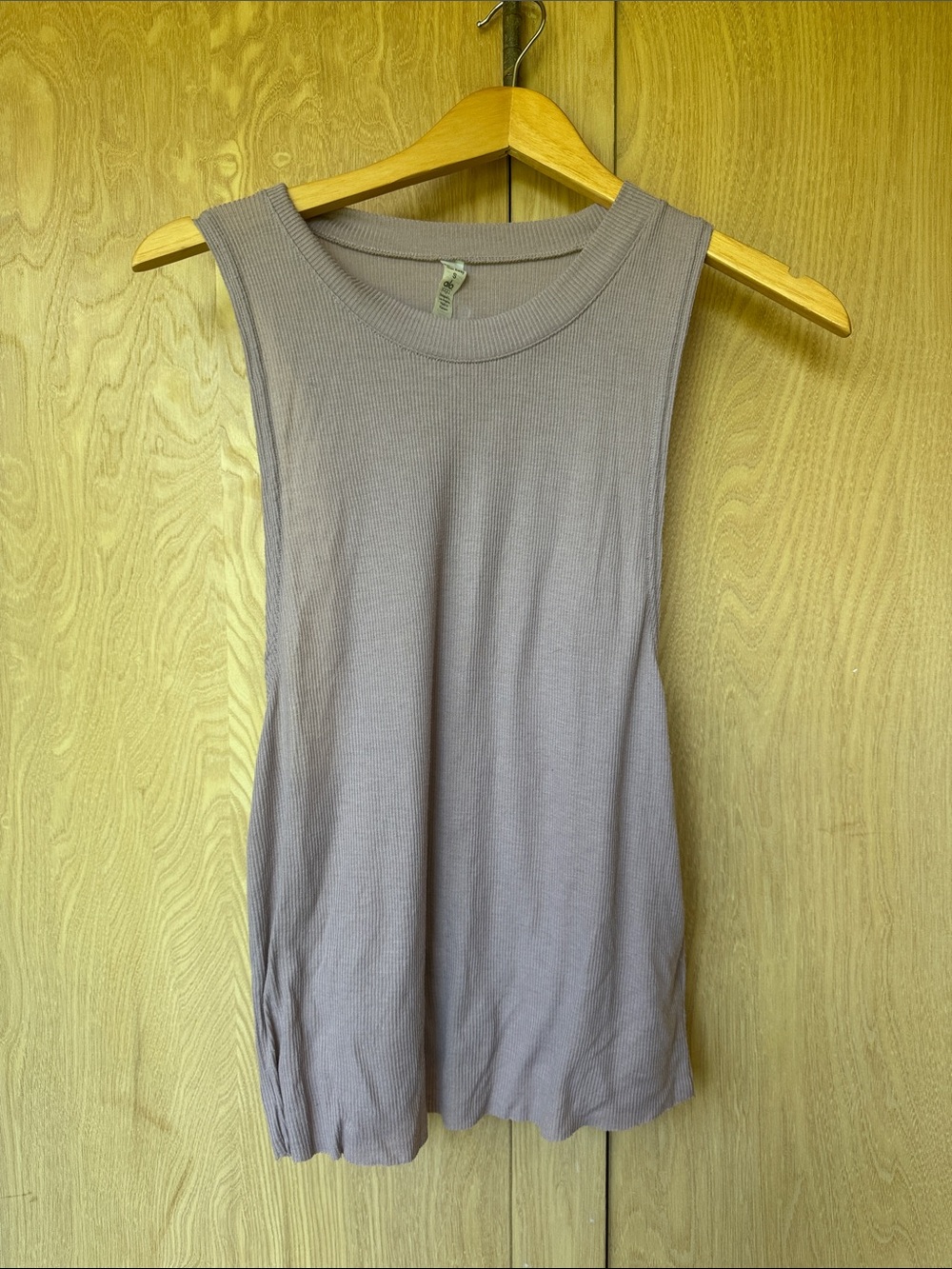 Alo Ribbed Heatwave Tank Top - Mauve